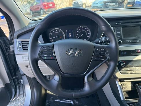 Used 2015 Hyundai Sonata Sport w/ Option Group 03 image 16