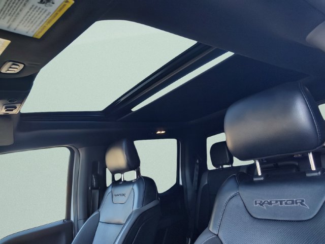 Used 2019 Ford F150 Raptor w/ Equipment Group 802A Luxury AWD/4WD image 27