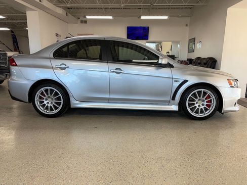 Used 2011 Mitsubishi Lancer Evolution MR image 6