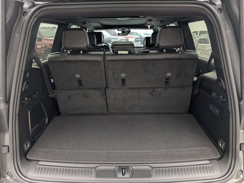 New 2026 Jeep Grand Wagoneer Limited AWD/4WD image 8