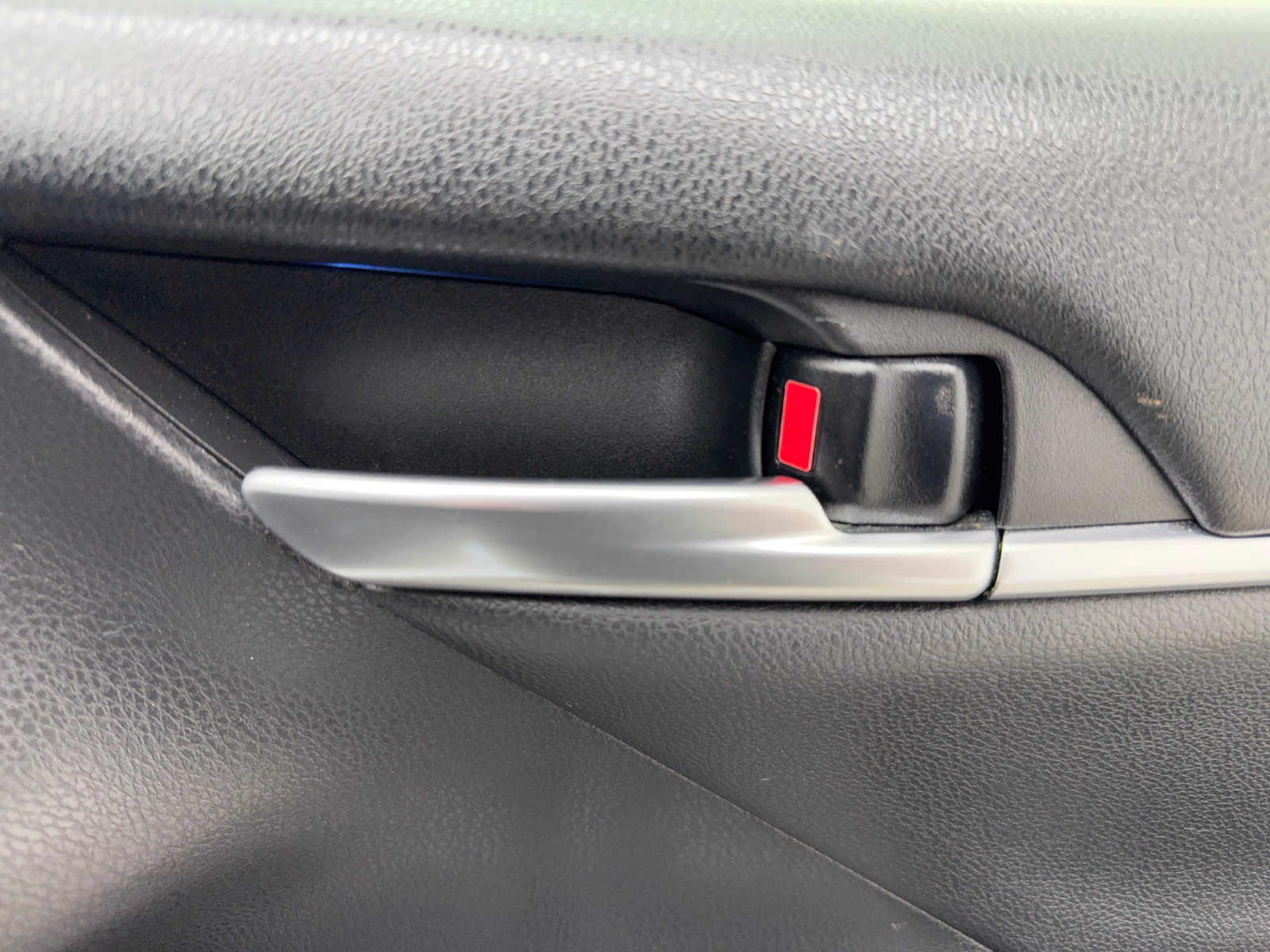 Used 2021 Toyota Camry XSE FWD image 35