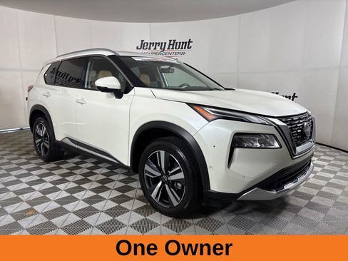 Used 2023 Nissan Rogue Platinum w/ Platinum Premium Package image 4