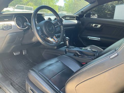 Used 2018 Ford Mustang GT Premium RWD image 13