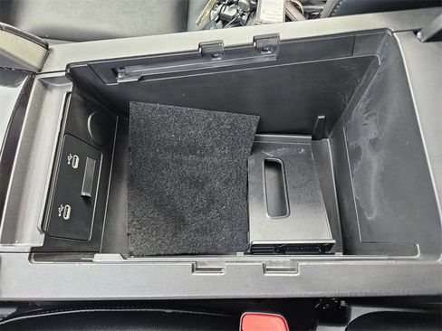 Used 2025 MAZDA MAZDA3 s image 25