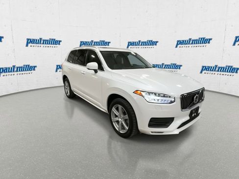 Used 2022 Volvo XC90 T5 Momentum AWD/4WD image 3