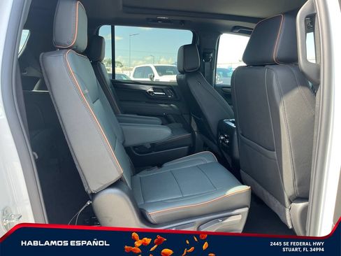 New 2026 GMC Yukon XL AT4 AWD/4WD image 18