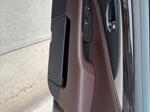 Used 2017 Lexus LS 460 AWD image 24