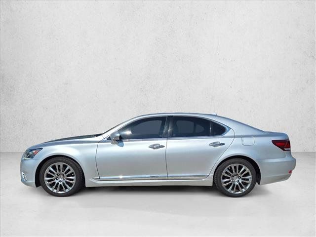 Used 2015 Lexus LS 460 w/ Comfort Package RWD image 8