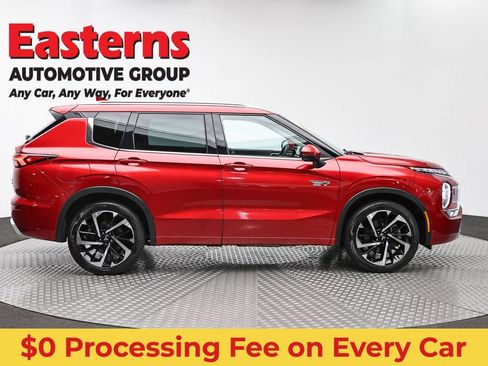 Used 2023 Mitsubishi Outlander SEL AWD/4WD image 4