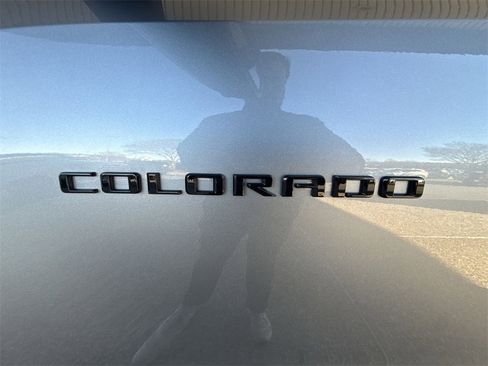 Certified 2024 Chevrolet Colorado ZR2 w/ ZR2 Bison Edition image 32