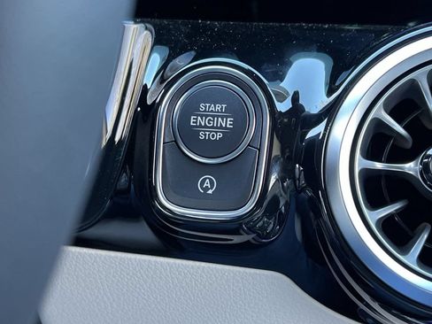 Used 2026 Mercedes-Benz GLA 250 4MATIC image 31