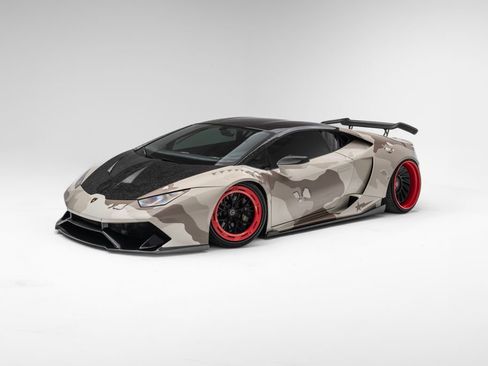 Used 2015 Lamborghini Huracan LP 610-4 AWD/4WD image 1