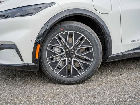 New 2024 Ford Mustang Mach-E Premium image 40