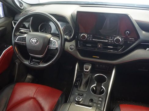 Used 2023 Toyota Highlander XSE AWD/4WD image 27
