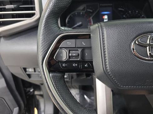 Used 2022 Toyota Tundra SR5 w/ SR5 Premium Package AWD/4WD image 17