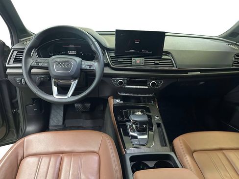 Used 2023 Audi Q5 2.0T Premium Plus w/ Premium Plus Package AWD/4WD image 17