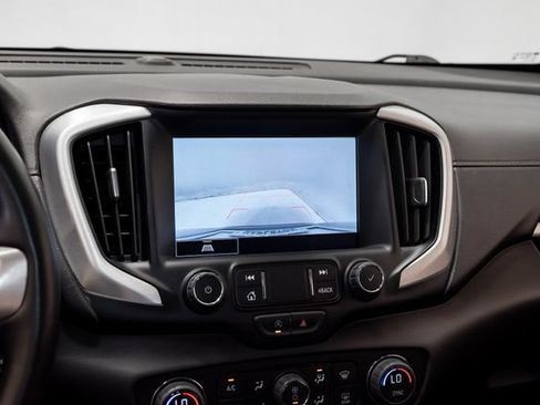 Used 2024 GMC Terrain SLT AWD/4WD image 14