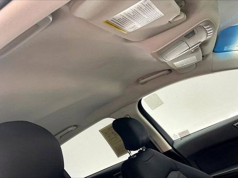 Used 2016 Ford Edge SE image 24