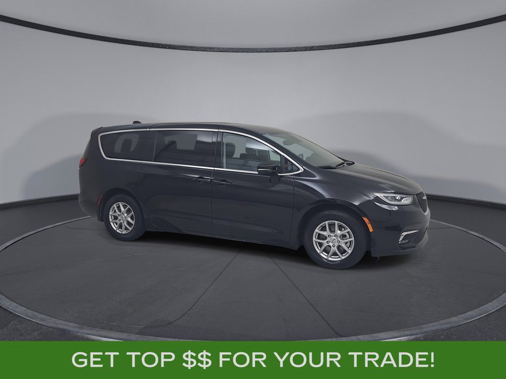 Certified 2024 Chrysler Pacifica Touring-L FWD image 2