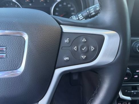 Used 2024 GMC Terrain SLT AWD/4WD image 24