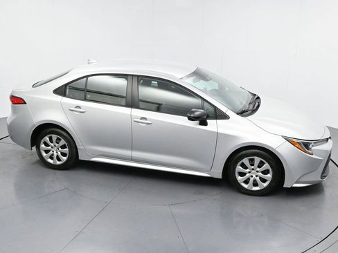 Used 2023 Toyota Corolla LE FWD image 32