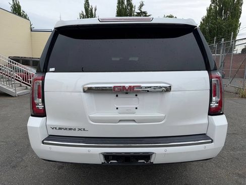 Used 2017 GMC Yukon XL Denali w/ Open Road Package AWD/4WD image 6