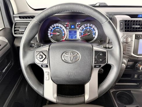 Used 2014 Toyota 4Runner SR5 RWD image 52