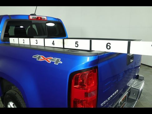 Used 2022 Chevrolet Colorado LT w/ LT Convenience Package image 16