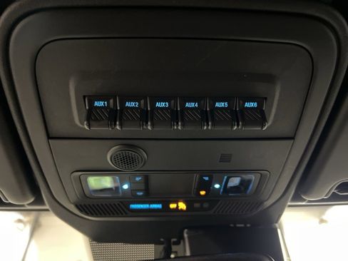 Certified 2024 Ford Bronco Wildtrak image 30