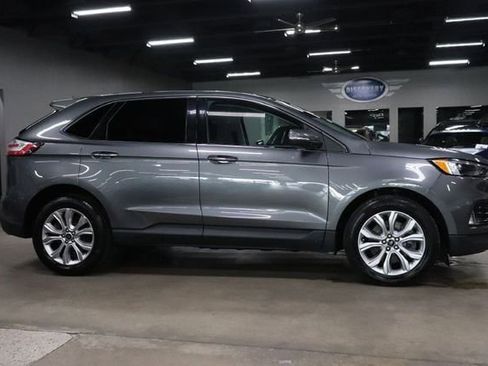 Used 2023 Ford Edge Titanium AWD/4WD image 6