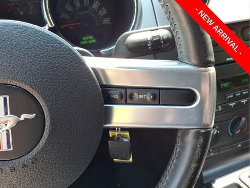 Used 2006 Ford Mustang GT Premium RWD image 18