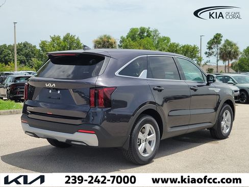 New 2026 Kia Sorento LX FWD image 6