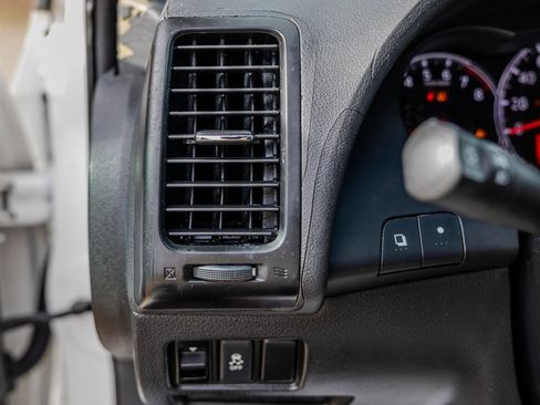 Used 2012 Nissan Altima 3.5 SR image 21