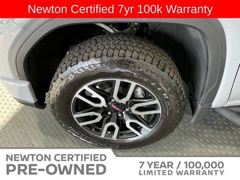 Used 2024 GMC Sierra 1500 AT4 w/ Technology Package AWD/4WD image 68