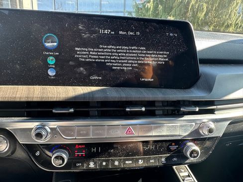 Used 2024 Kia Telluride SX Prestige image 13