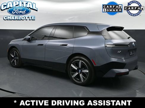 Used 2023 BMW iX xDrive50 w/ Sport Package AWD/4WD image 5