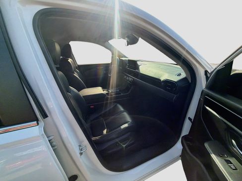 Used 2024 Honda Pilot EX-L image 31