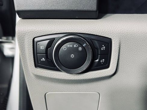 Used 2016 Ford F150 XLT w/ XTR Package image 21