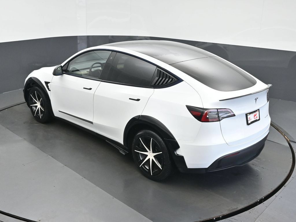 Used 2023 Tesla Model Y Long Range AWD/4WD image 15