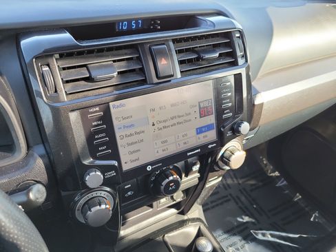 Certified 2020 Toyota 4Runner TRD Off-Road Premium w/ Moonroof Package image 33