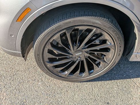 Used 2021 Lincoln Aviator Reserve w/ Equipment Group 208A image 10