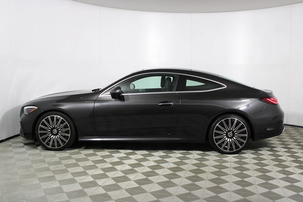 Used 2025 Mercedes-Benz CLE 300 4MATIC Coupe image 29