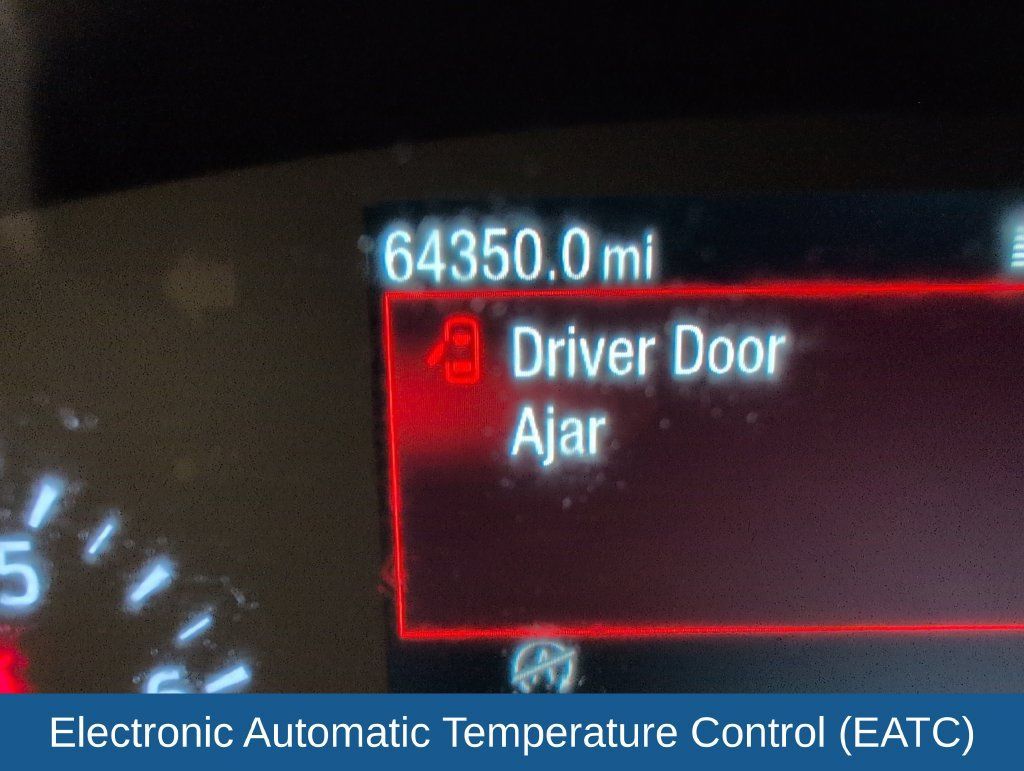 Used 2022 Ford Escape SE w/ Convenience Package FWD image 21