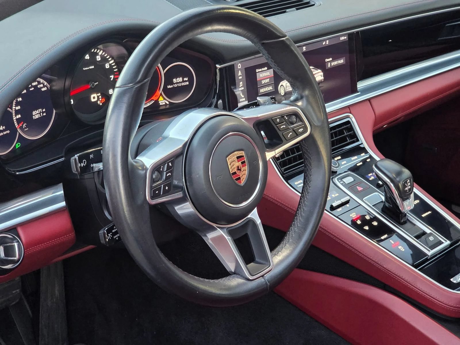 Used 2019 Porsche Panamera 4 AWD/4WD image 20