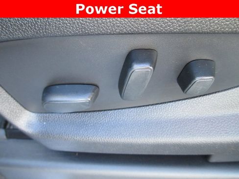 Used 2018 GMC Yukon SLT w/ Premium Edition image 28