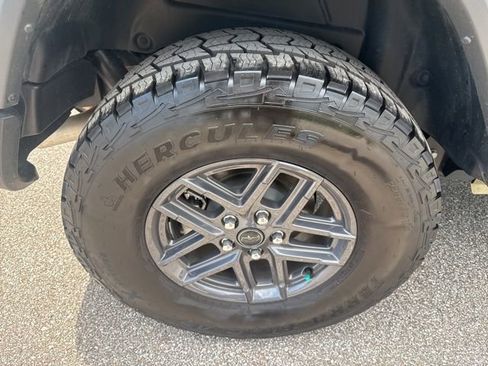 Used 2025 Jeep Wrangler Unlimited Sport AWD/4WD image 14
