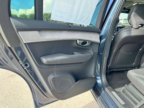 Used 2026 Volvo XC90 B6 Ultra w/ Lounge Package image 14