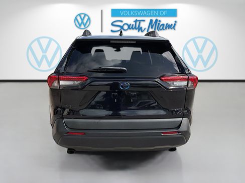 Used 2023 Toyota RAV4 Hybrid Woodland image 6