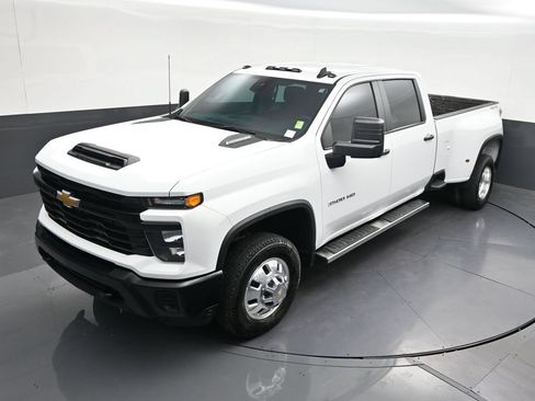 Used 2026 Chevrolet Silverado 3500 W/T AWD/4WD image 15