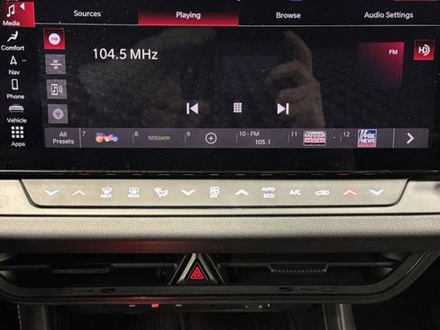 Used 2024 Dodge Charger R/T w/ Plus Group image 18